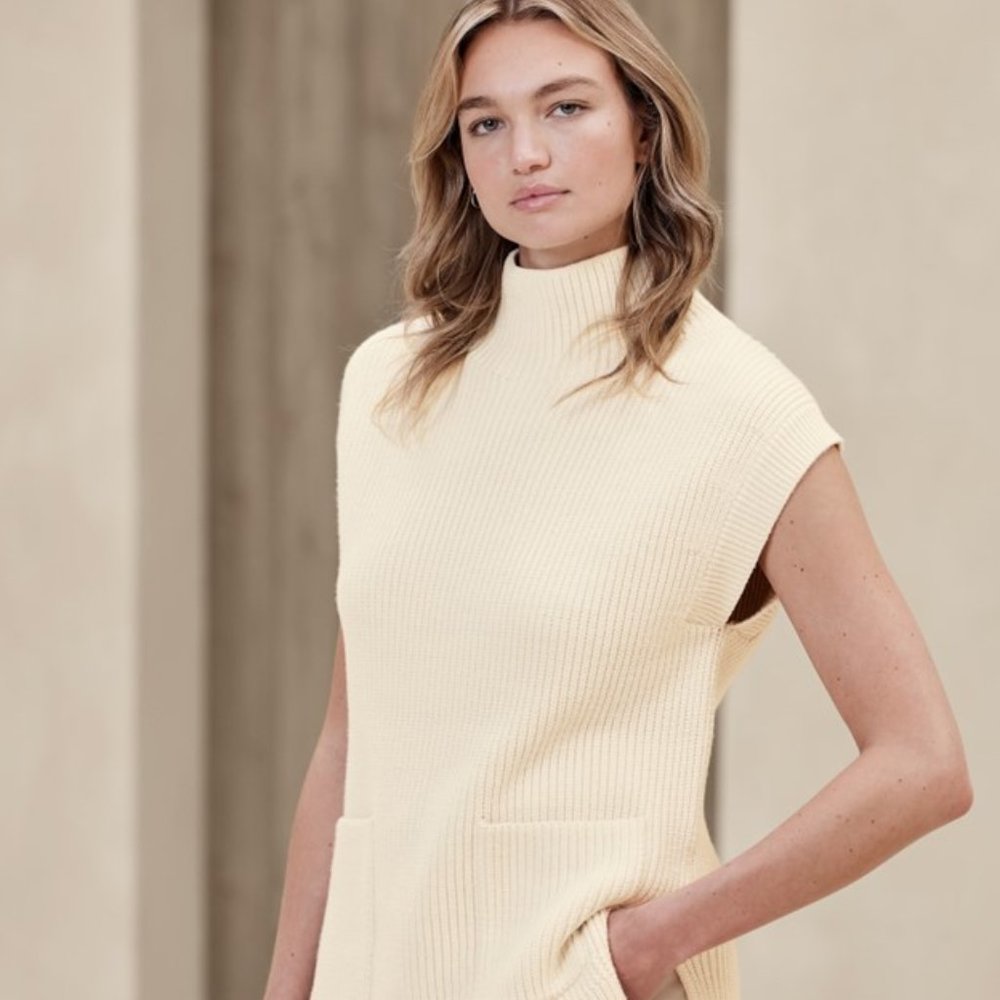NWT - Banana Republic Turtleneck Tunic
